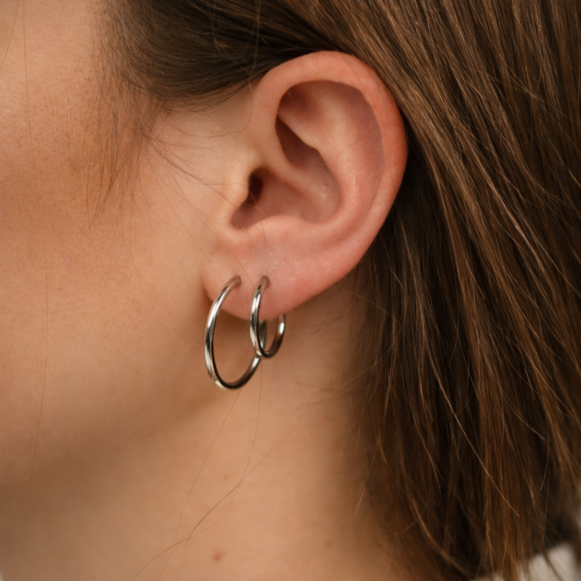 ESSENTIAL HOOPS MEDIUM